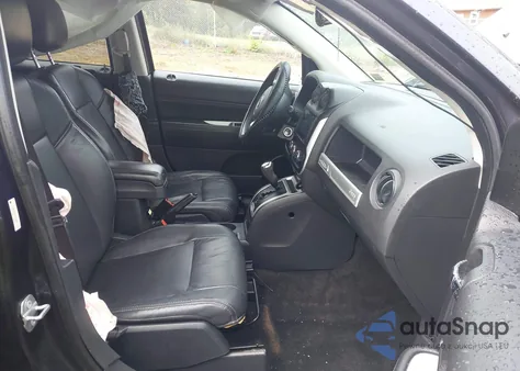 2015 Jeep Compass Latitude из США, поврежденный, VIN 1C4NJDEB1FD324581